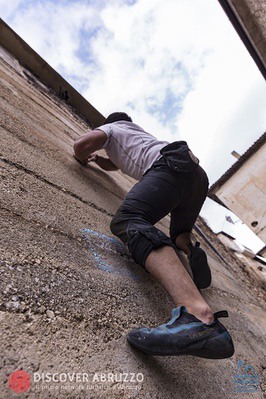 Calascio Street Boulder 2019 - Arrampicare a Calascio